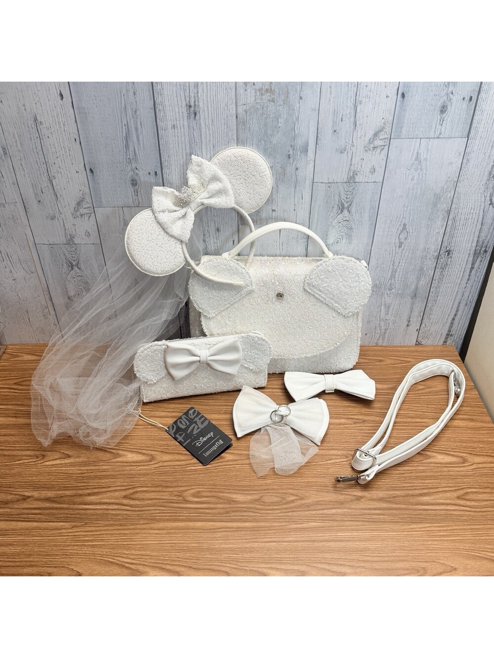 Disney Loungefly White Minnie Mouse Sequin Bridal Satchel Crossbody Bag Bow Set